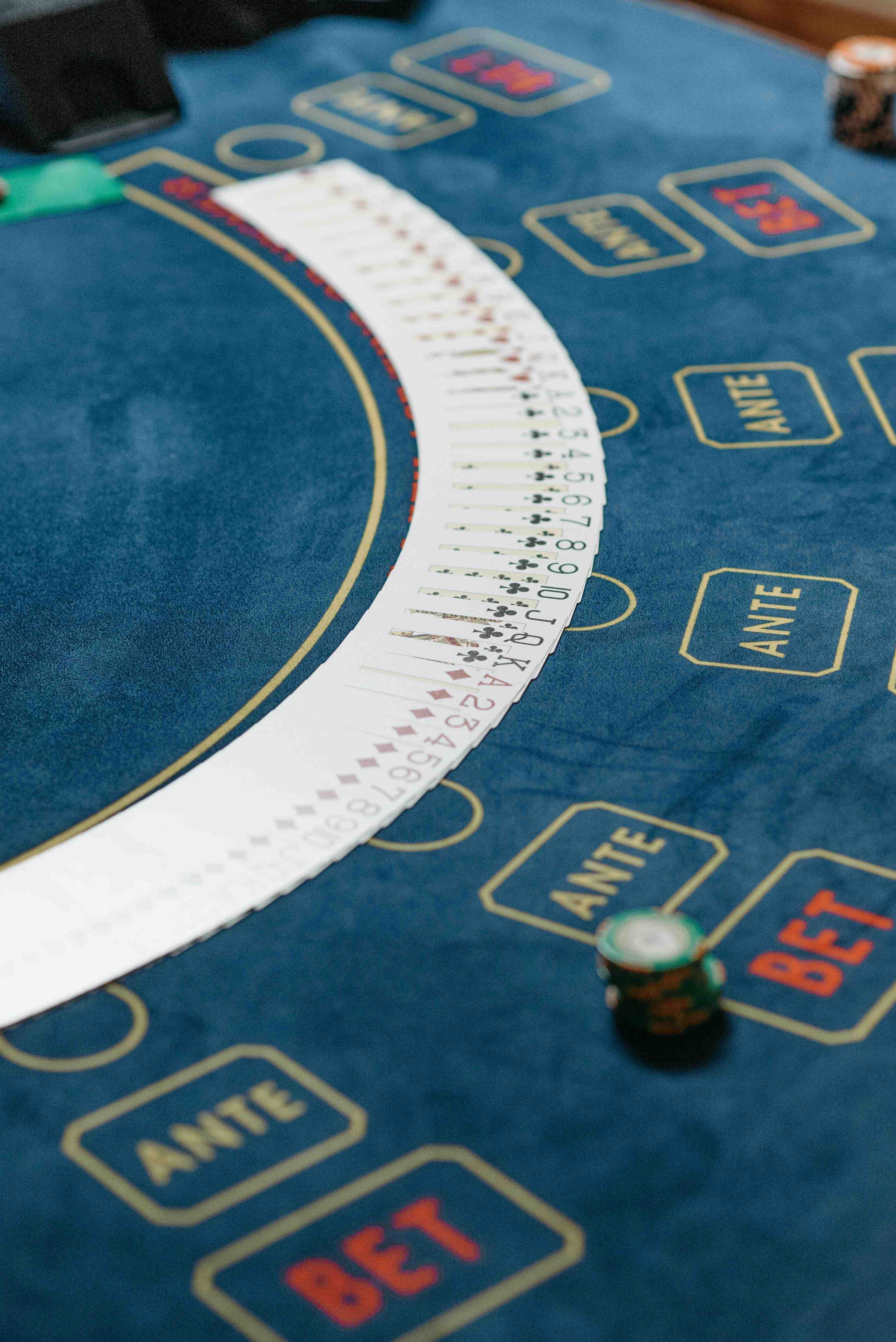 li789 APK Live Baccarat Table — Real Dealer နှင့် ကစားနေသောမြင်ကွင်း